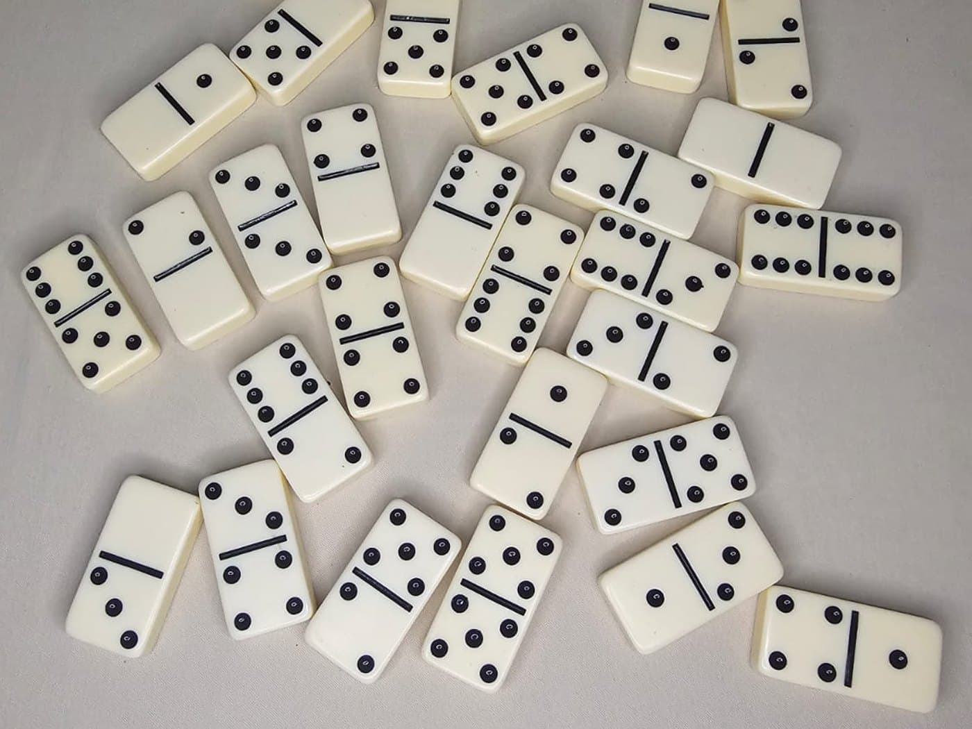 Dominoes
